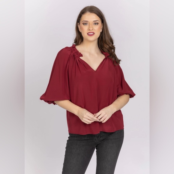 Gilner Farrar Ellie silk Blouse in Ruby size small balloon sleeve v neck - Picture 1 of 6